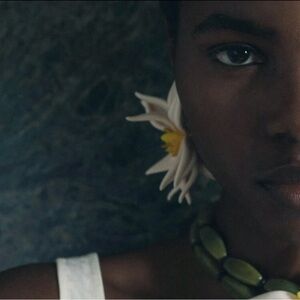 Zara Floral White and Yellow Earrings